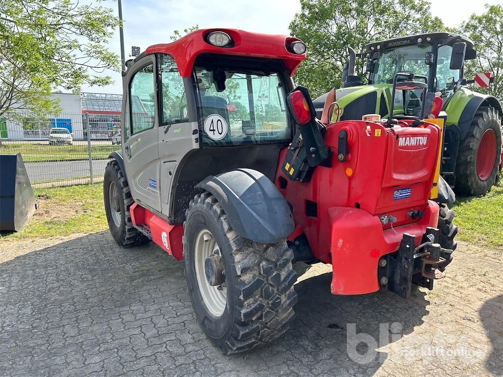 Manitou 840 telehandler